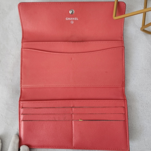 Auth RARE Chanel Lambskin Quilted Trifold 3 Colors WALLET - Picture 8 of 13